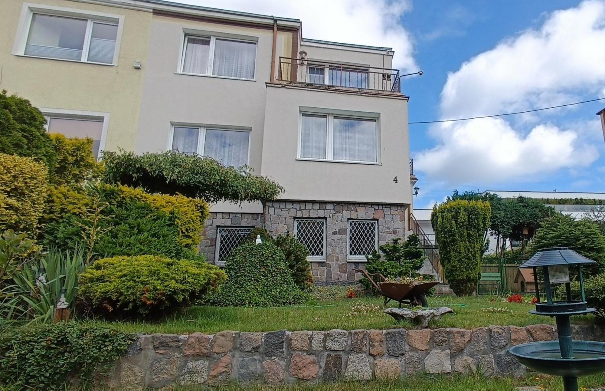 Apartament Dom *
